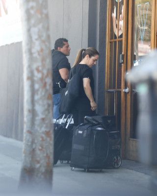 23.09 | Justin Bieber foi visto saindo de um spa em Beverly Hills.