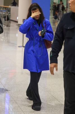 23.10 | Justin e Hailey Bieber chegando a Seul, na Coreia do Sul.