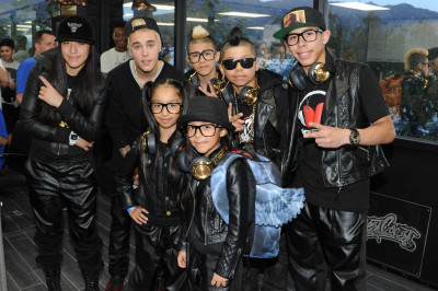 07.12 | Grande inauguração da sede da West Coast Customs em Burbank, Califórnia.