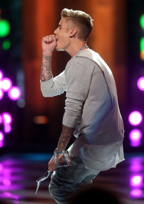 27.07 | Young Hollywood Awards, apresentado por Samsung Galaxy.