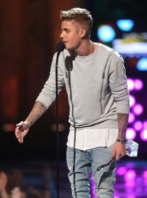 27.07 | Young Hollywood Awards, apresentado por Samsung Galaxy.