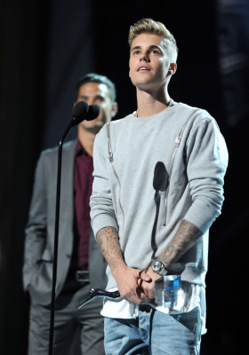 27.07 | Young Hollywood Awards, apresentado por Samsung Galaxy.