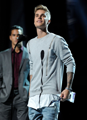 27.07 | Young Hollywood Awards, apresentado por Samsung Galaxy.