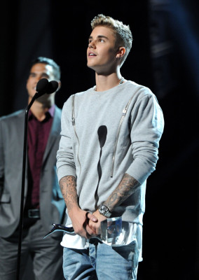 27.07 | Young Hollywood Awards, apresentado por Samsung Galaxy.