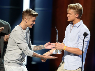 27.07 | Young Hollywood Awards, apresentado por Samsung Galaxy.