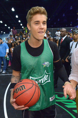28.06 | BET Experience no L.A. LIVE — Jogo de Basquete das Celebridades da Sprite.