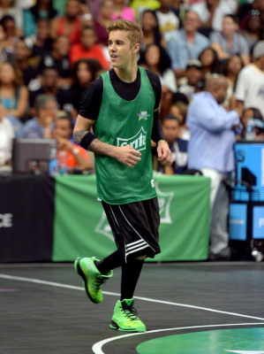 28.06 | BET Experience no L.A. LIVE — Jogo de Basquete das Celebridades da Sprite.