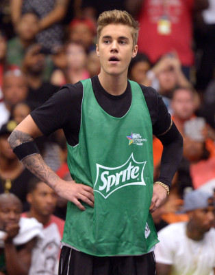 28.06 | BET Experience no L.A. LIVE — Jogo de Basquete das Celebridades da Sprite.