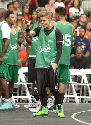 28.06 | BET Experience no L.A. LIVE — Jogo de Basquete das Celebridades da Sprite.