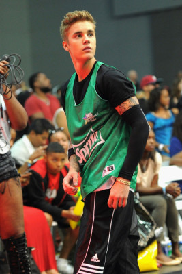28.06 | BET Experience no L.A. LIVE — Jogo de Basquete das Celebridades da Sprite.