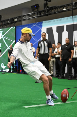 18.07 | Participando do 3º dia do Fanatics Fest, em Nova York.