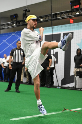 18.07 | Participando do 3º dia do Fanatics Fest, em Nova York.