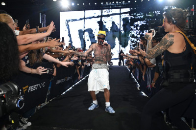 18.07 | Participando do 3º dia do Fanatics Fest, em Nova York.