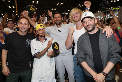 18.07 | Com amigos no 3º dia do Fanatics Fest, em Nova York.