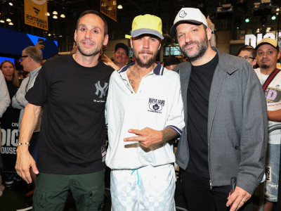 18.07 | Com amigos no 3º dia do Fanatics Fest, em Nova York.