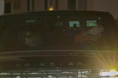 26.08 | Justin Bieber deixando a Igreja Churchome no Saban Theatre em Beverly Hills, Califórnia.