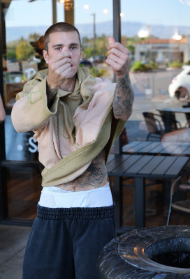 09.04 | Tomando café com amigos em Palm Springs.