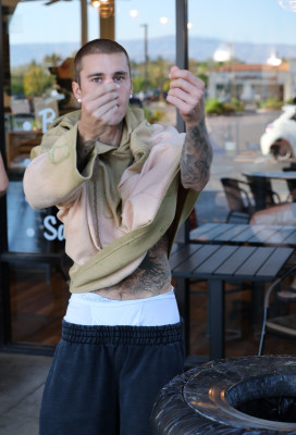 09.04 | Tomando café com amigos em Palm Springs.