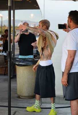 09.04 | Tomando café com amigos em Palm Springs.