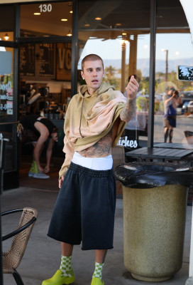 09.04 | Tomando café com amigos em Palm Springs.