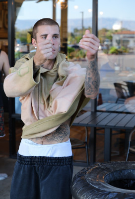 09.04 | Tomando café com amigos em Palm Springs.
