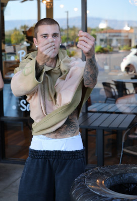 09.04 | Tomando café com amigos em Palm Springs.