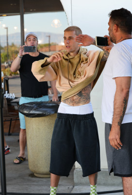 09.04 | Tomando café com amigos em Palm Springs.