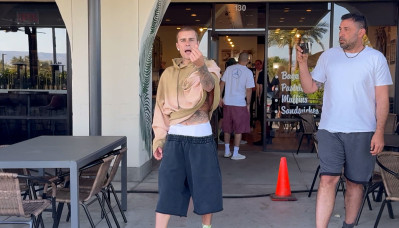 09.04 | Tomando café com amigos em Palm Springs.