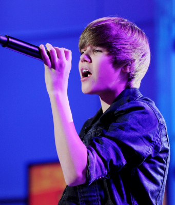 31.12 | A Festa de Ano Novo de Dick Clark com Ryan Seacrest