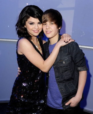 31.12 | A Festa de Ano Novo de Dick Clark com Ryan Seacrest
