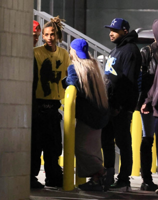06.01 | Curtindo a noite com amigos no Wally’s em Los Angeles