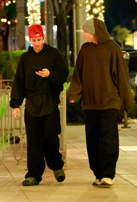 06.01 | Curtindo a noite com amigos no Wally’s em Los Angeles