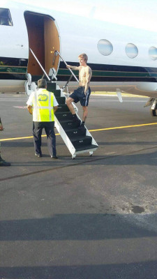30.12 | No aeroporto em Cozumel, México.