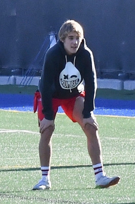 21.12 | Jogando futebol na University of California em Los Angeles, CA.