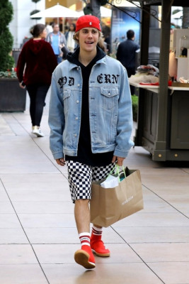 20.12 | No shopping The Grove em Los Angeles, CA.