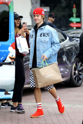 20.12 | No shopping The Grove em Los Angeles, CA.
