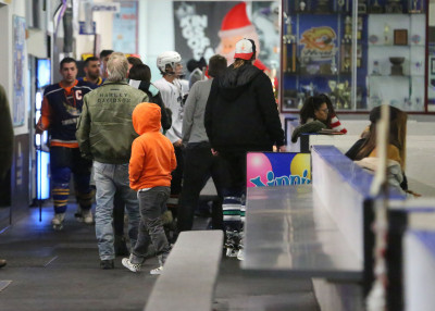 18.12 | No Los Angeles Kings Valley Ice Center em Panorama City, CA.