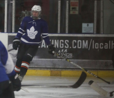 17.12 | Justin Bieber no Los Angeles Kings Valley Ice Center em Panorama City, Califórnia