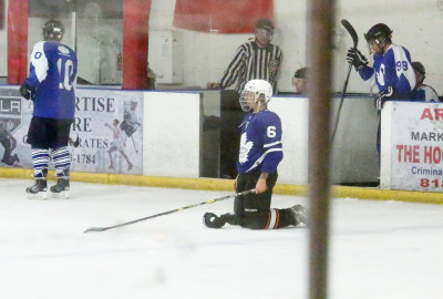 17.12 | Justin Bieber no Los Angeles Kings Valley Ice Center em Panorama City, Califórnia