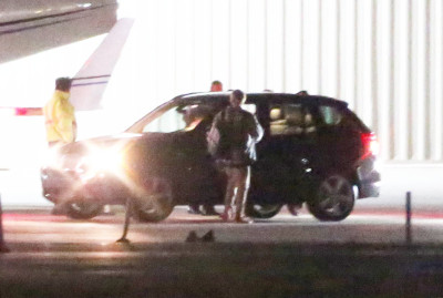 17.12 | No aeroporto Van Nuys em Los Angeles, CA