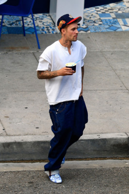 10.09 | Tomando um sorvete por Beverly Hills, CA.