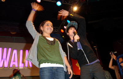 17.11 | lançamento do CD no Hard Rock Cafe de Hollywood.