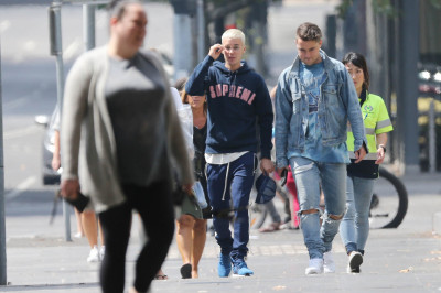 03.11 | Justin Bieber é fotografado em Melbourne, na Austrália