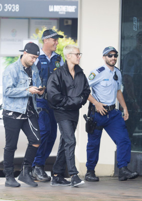 17.03 | Justin Bieber é fotografado em Sydney, na Austrália
