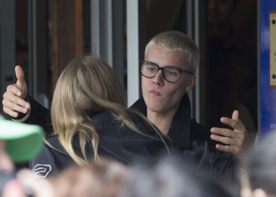 17.03 | Justin Bieber é fotografado em Sydney, na Austrália
