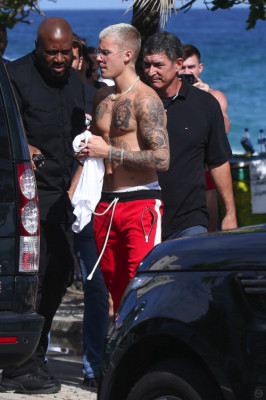 29.03 | Justin Bieber na praia de Ipanema, Rio de Janeiro