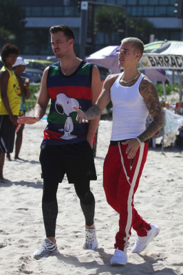 29.03 | Justin Bieber na praia de Ipanema, Rio de Janeiro