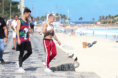 29.03 | Justin Bieber na praia de Ipanema, Rio de Janeiro
