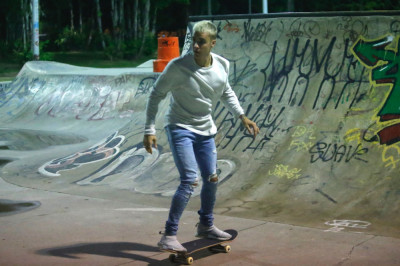 29.03 | Justin Bieber andando de skate no Aterro do Flamengo no Rio de Janeiro