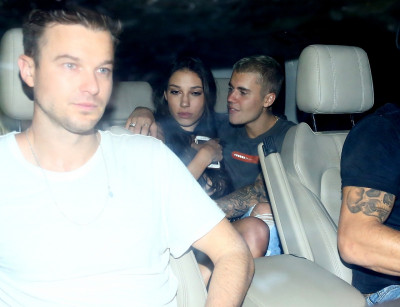 29.03 | Justin Bieber chegando em seu hotel no Rio de Janeiro